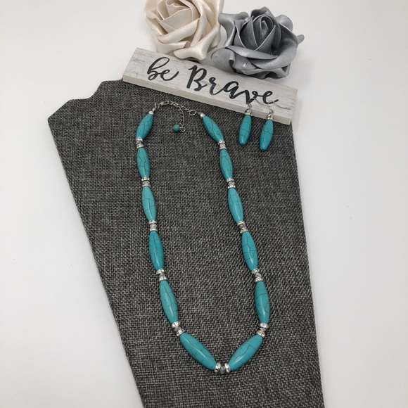 Jewelry - Turquoise Magnesite Necklace & Earring Set